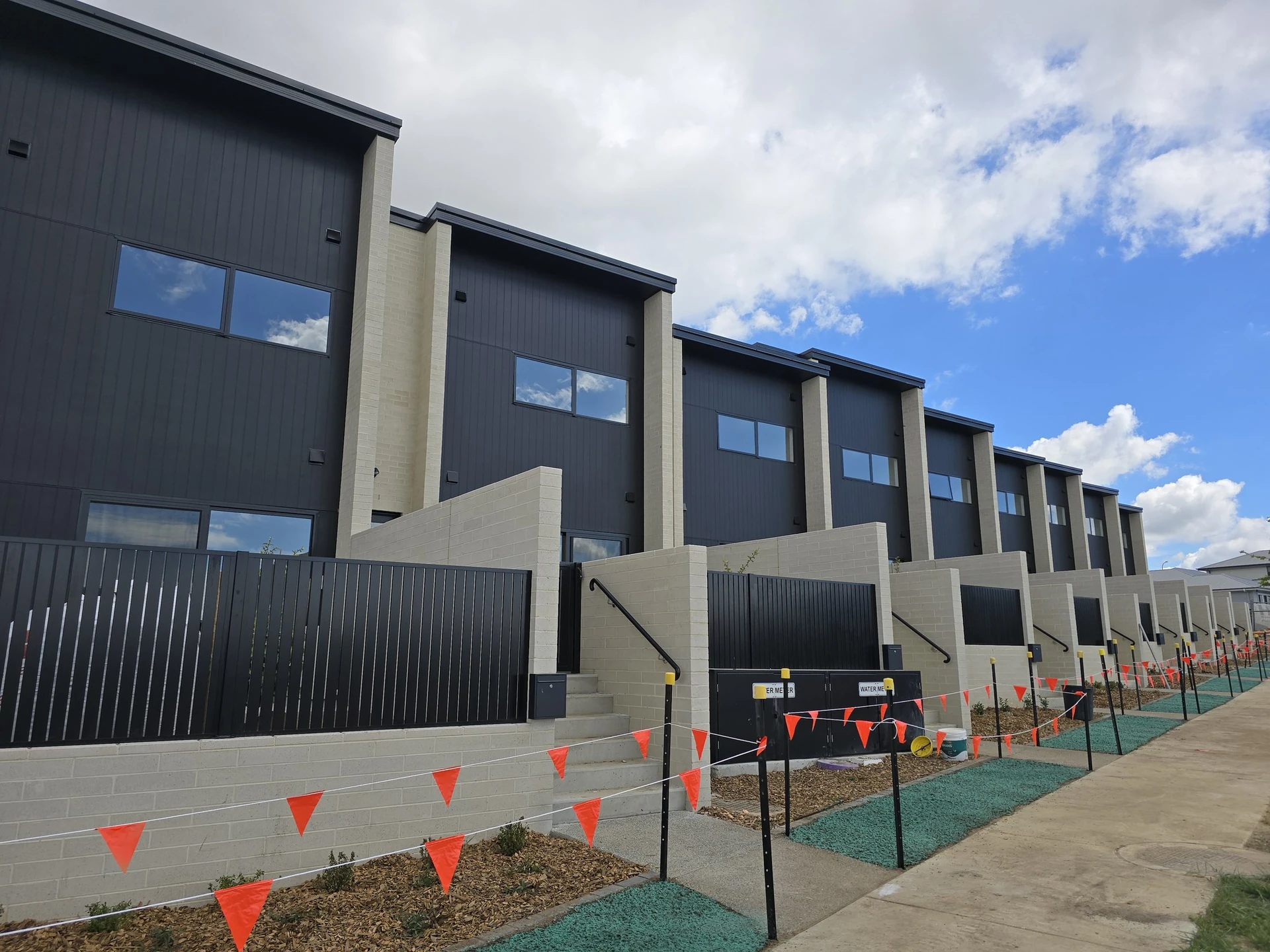 Winona residential fencing and gate project in the Canberra region