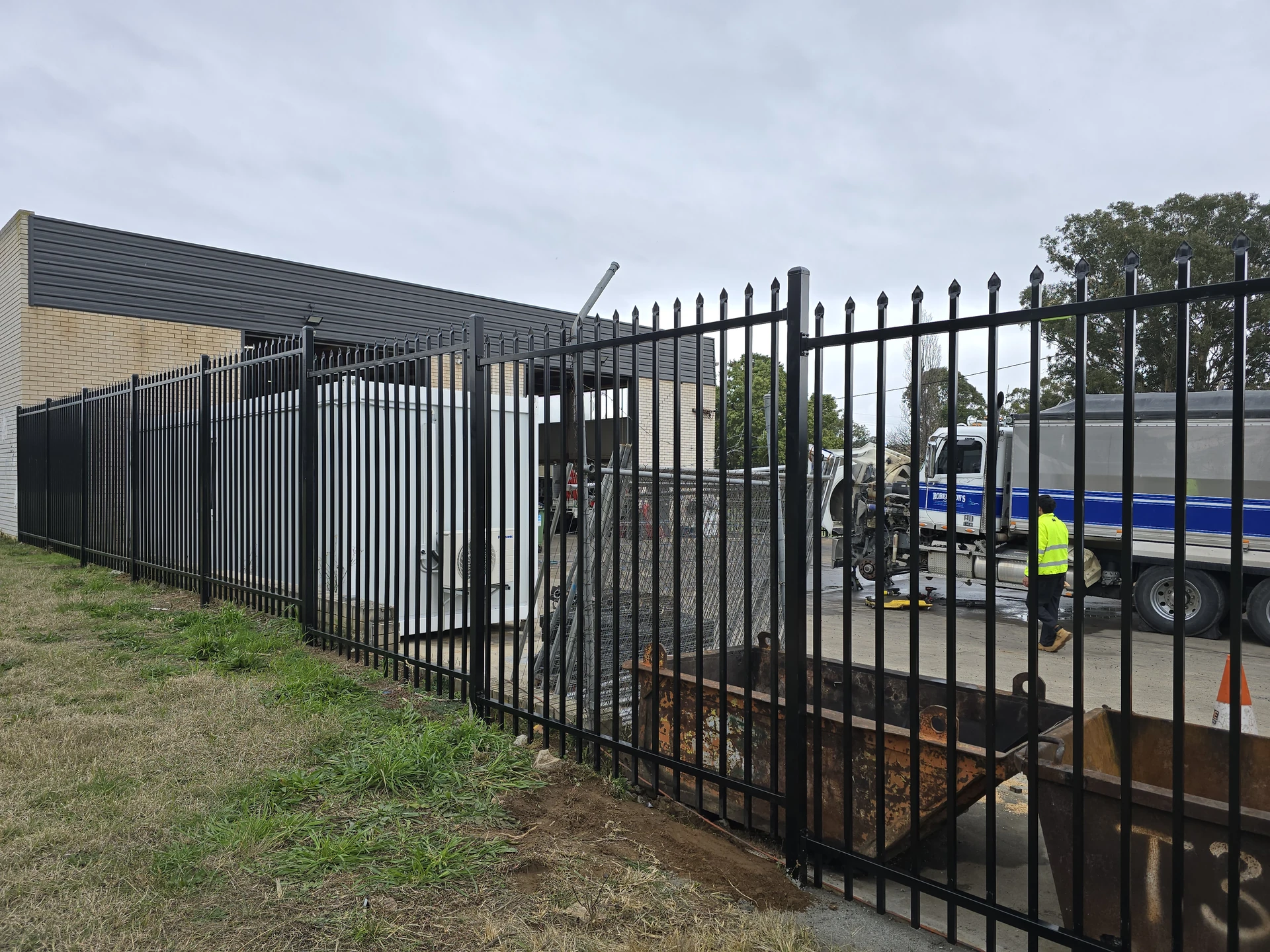 Warehouse fence Upgrade Commercial project in Queanbeyan NSW