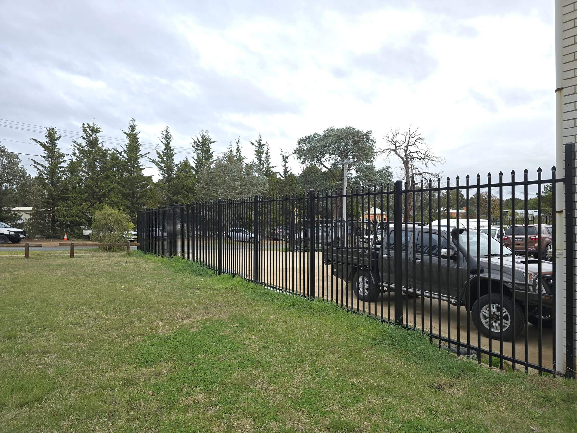 Warehouse fence Upgrade Commercial project in Queanbeyan NSW