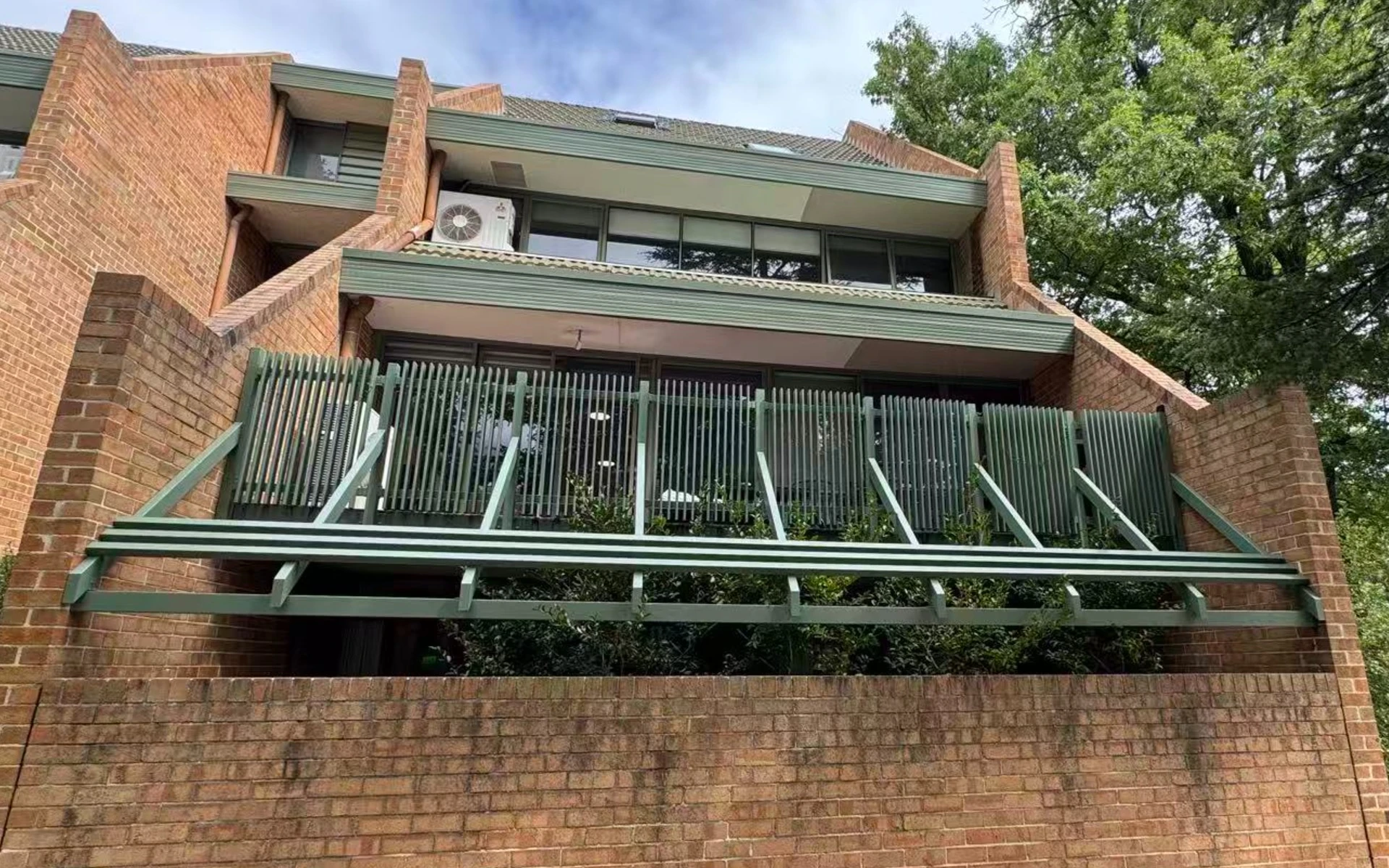 Percival Court Residential Balcony Screen Package in Kingston ACT
