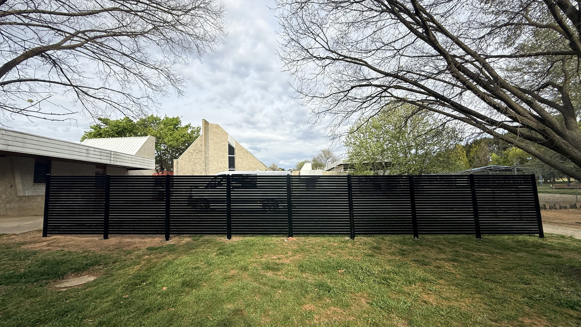 Giralang School Slat Screen Commercial project in Giralang, photo 1