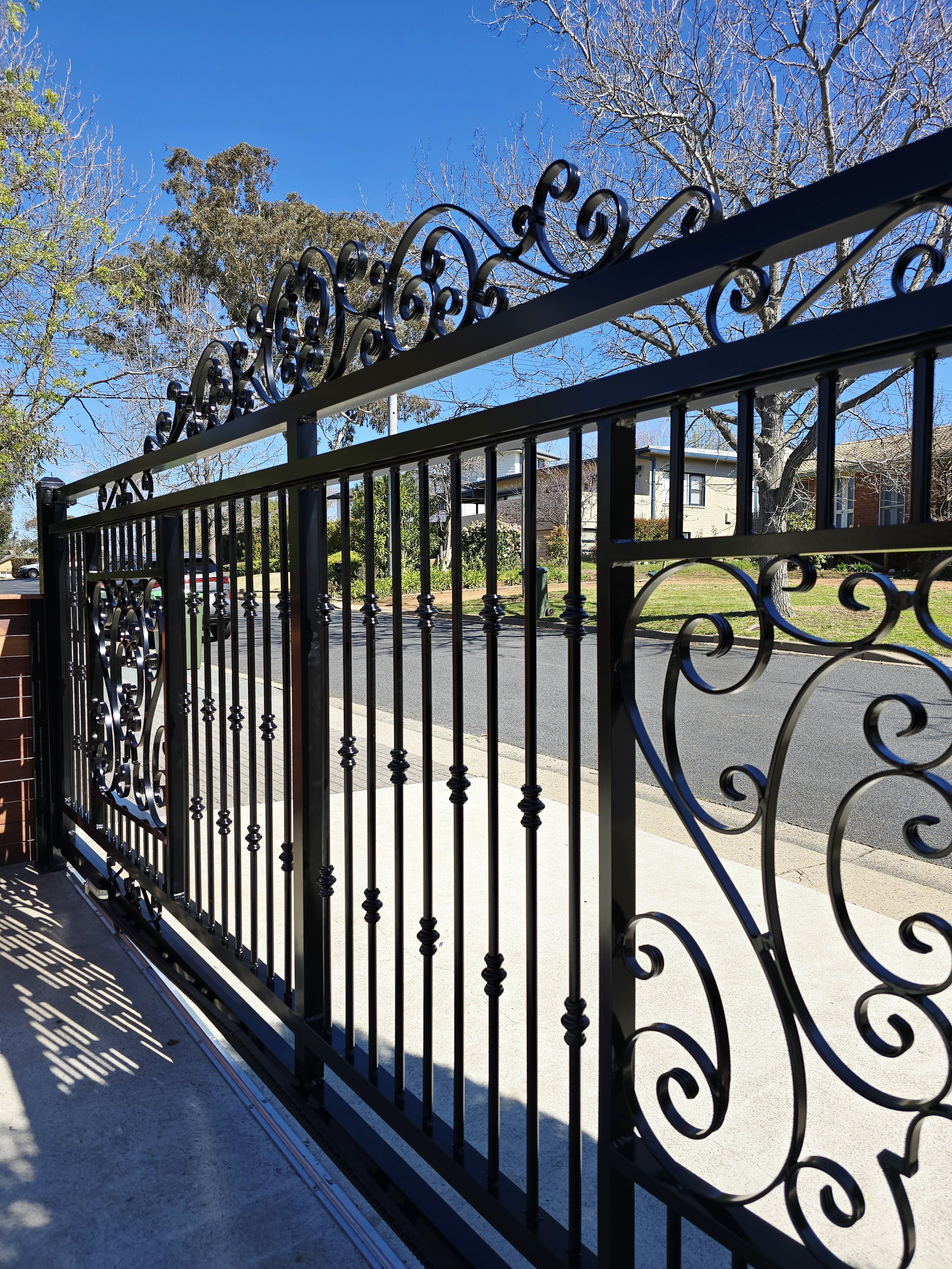 European Style Driveway Gate Canberra project record in Red Hill ACT