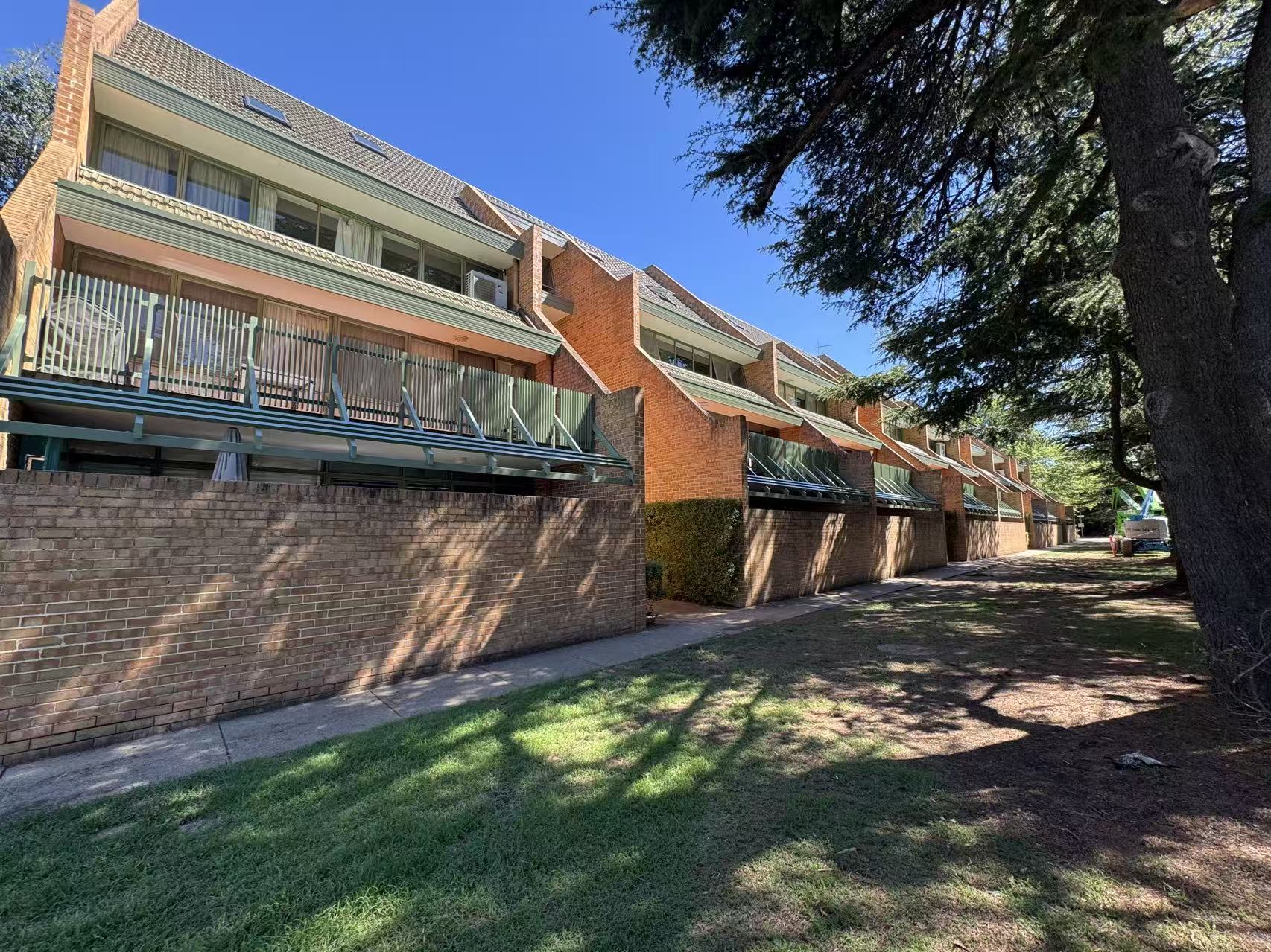 Percival Court Residential Balcony Screen Package in Kingston ACT