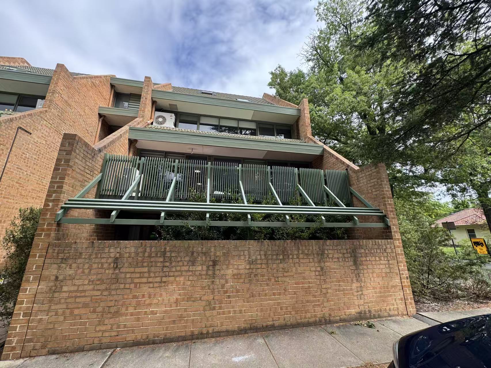 Percival Court Residential Balcony Screen Package in Kingston ACT