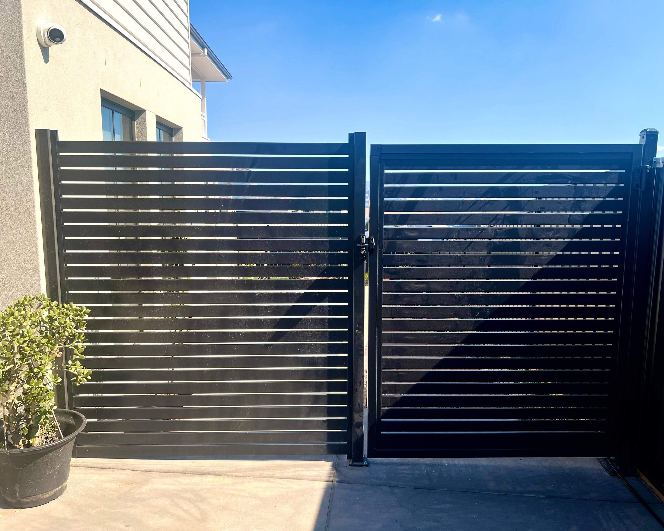Canberra residential fencing and gate project collection