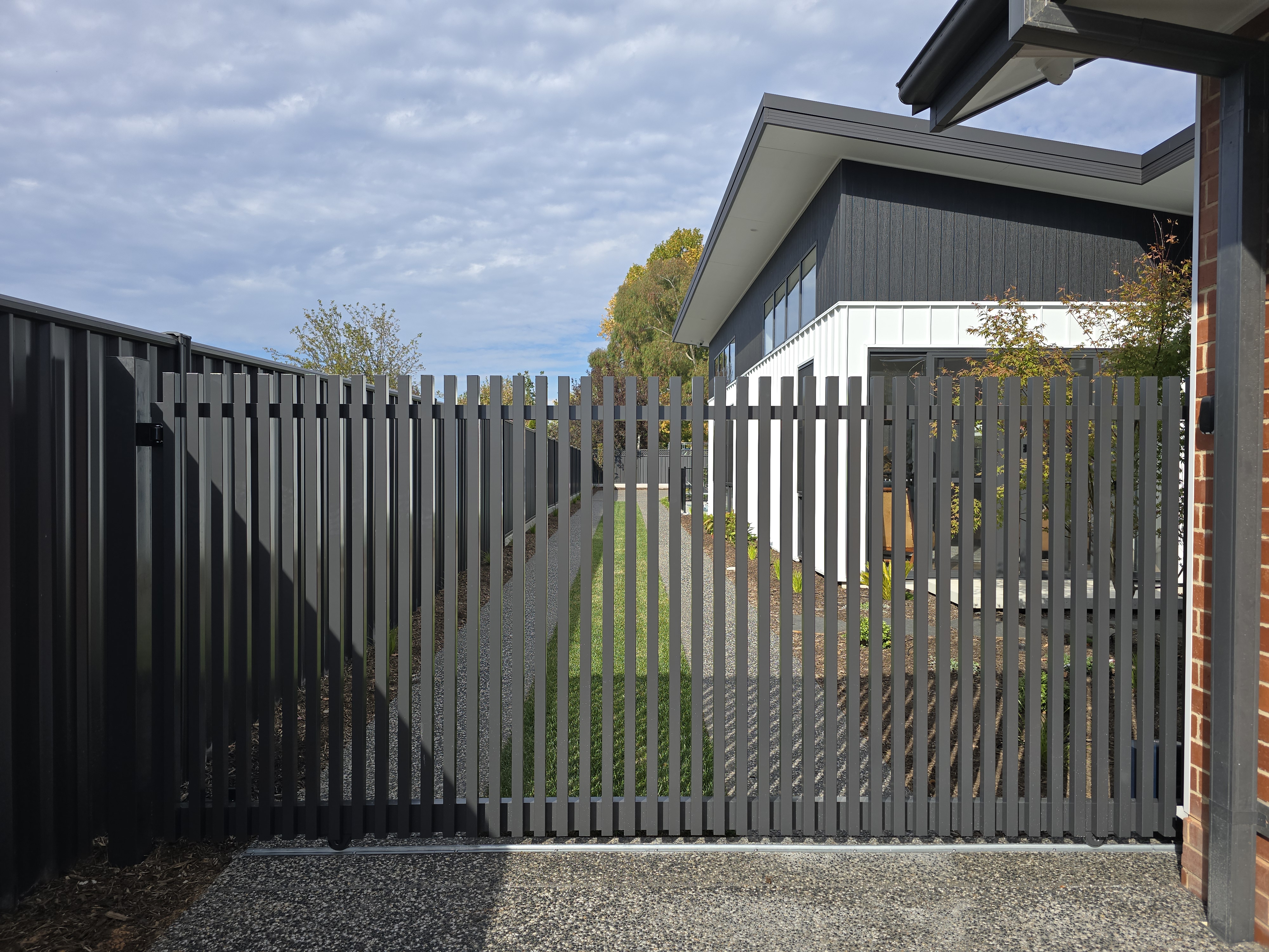 Residential Sliding Gate Canberra project record in Yarralumla NSW