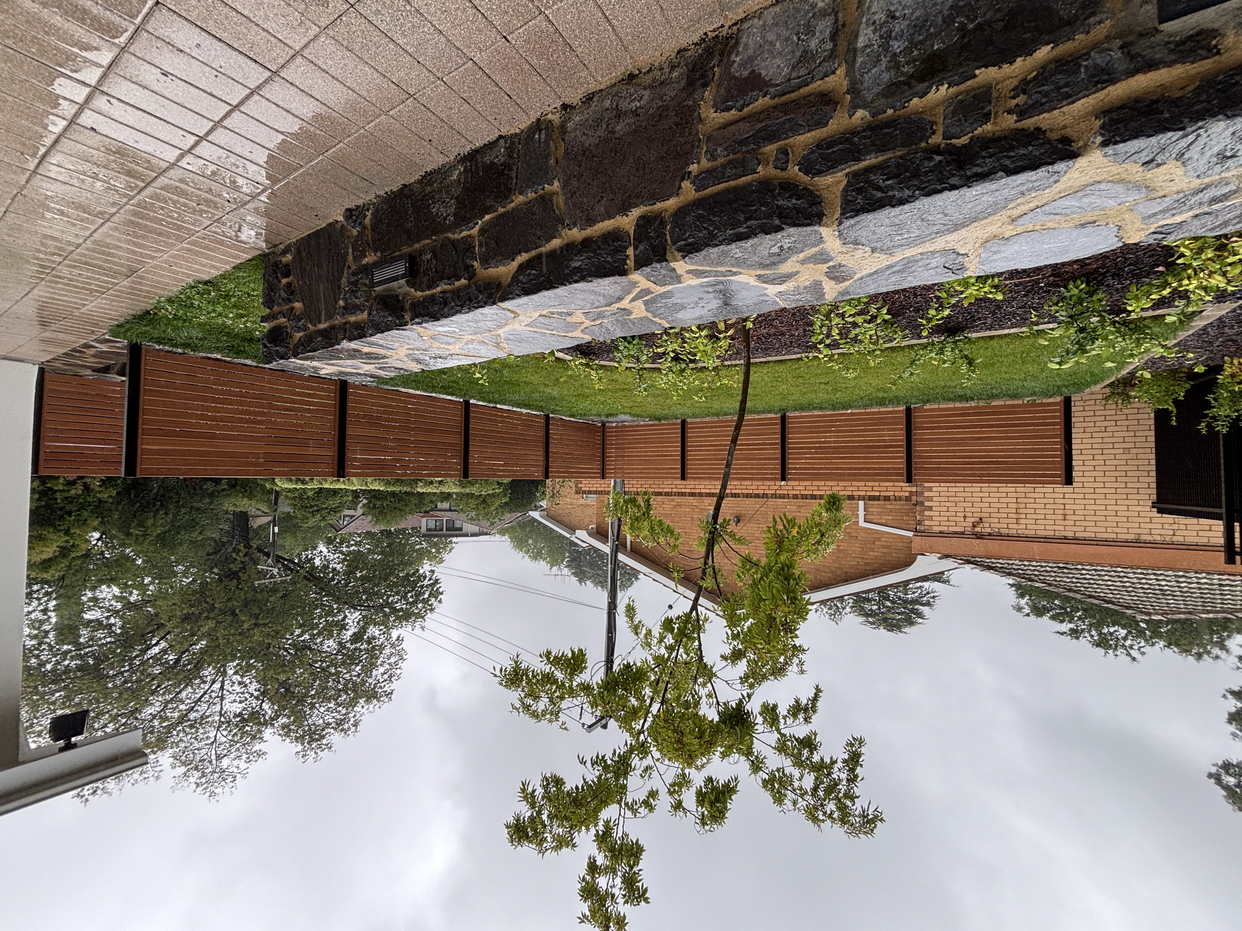 Residential Timber Look Slat Canberra project record in Deakin ACT