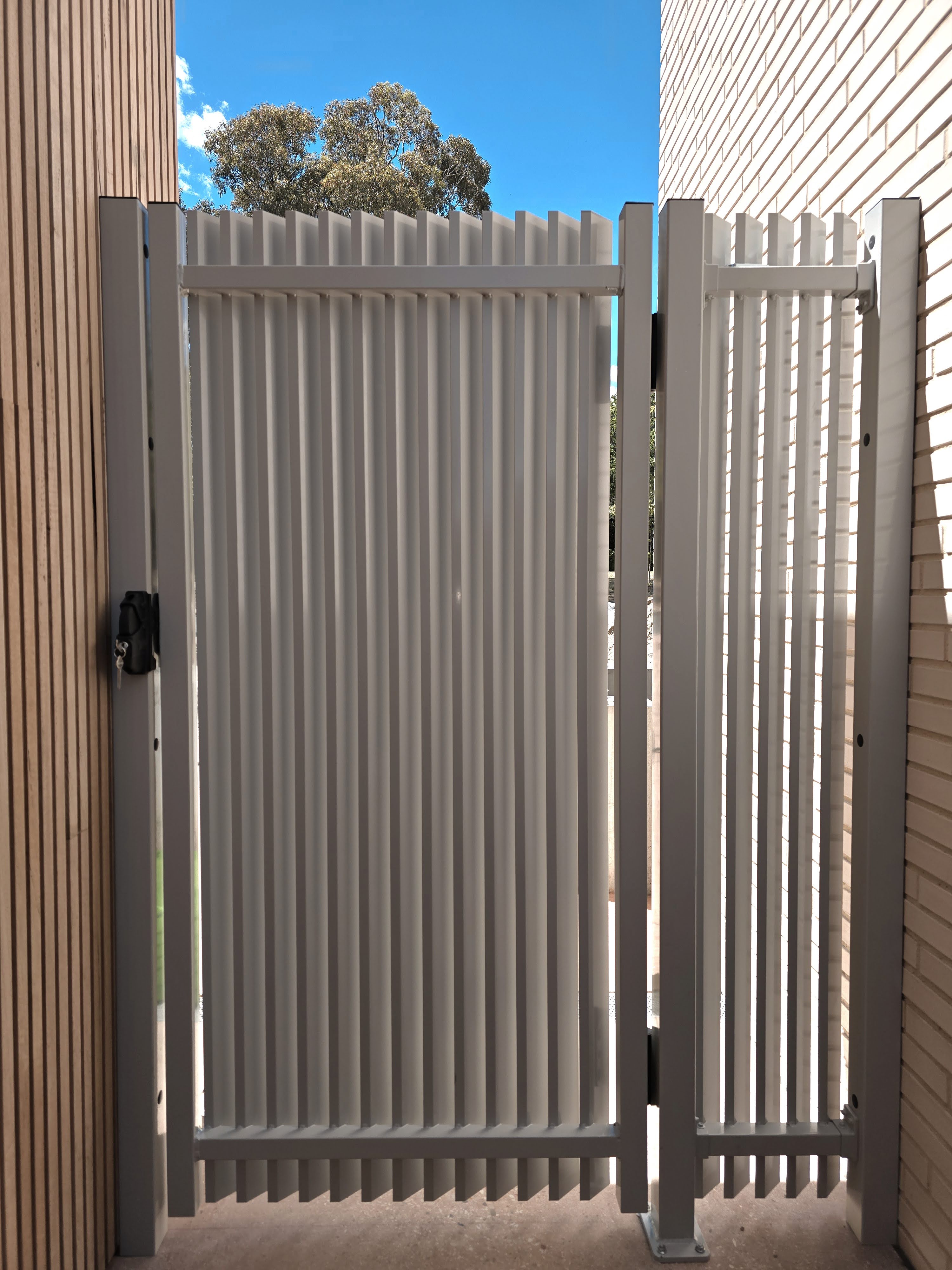 Residential White Louvre Gate Canberra project record in Deakin ACT