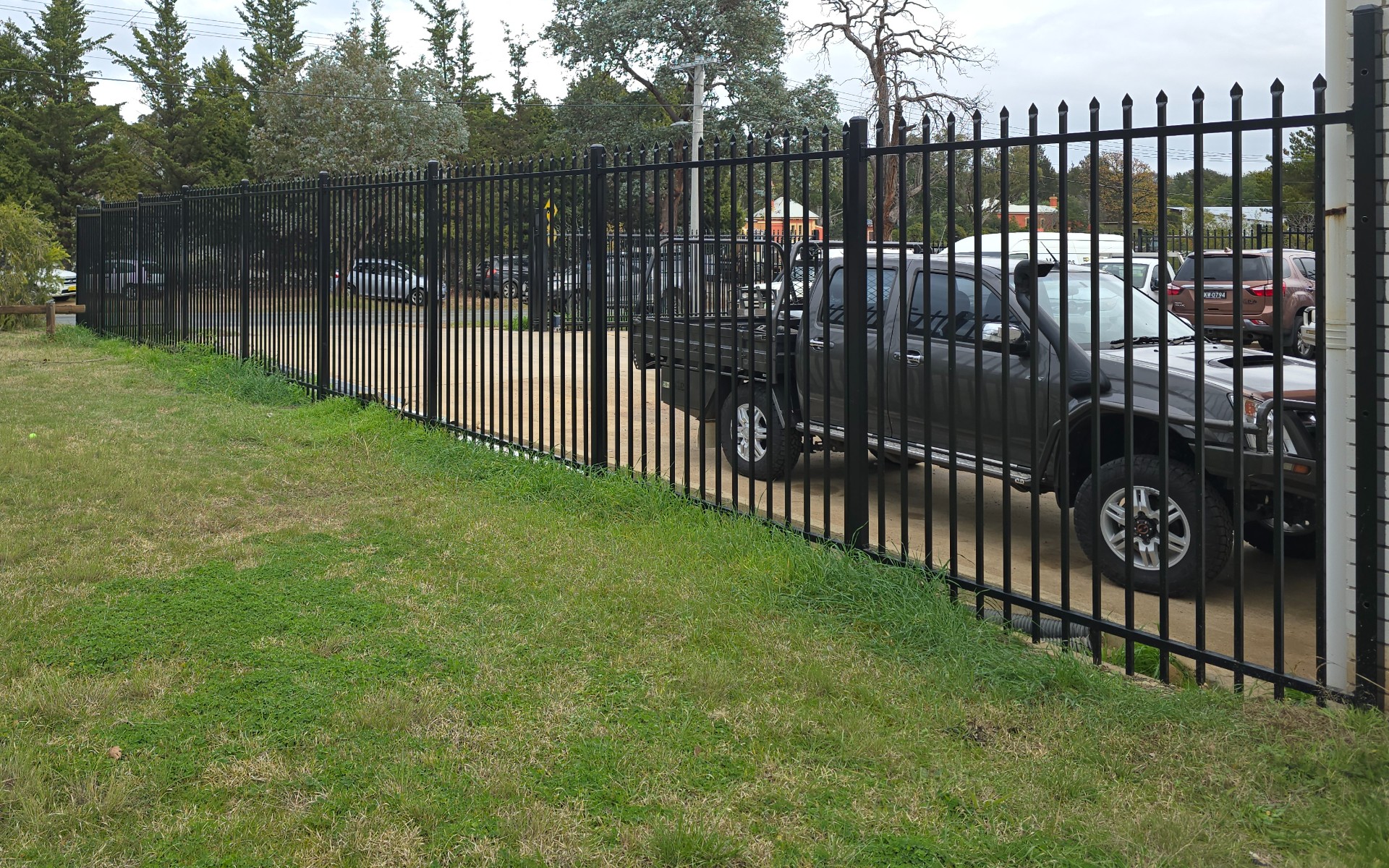 Warehouse fence Upgrade Commercial project in Queanbeyan NSW, photo 1